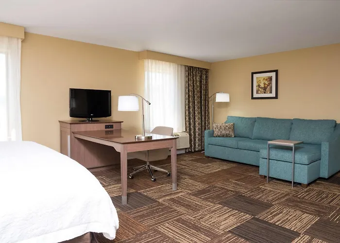 Hampton Inn & Suites Fremont