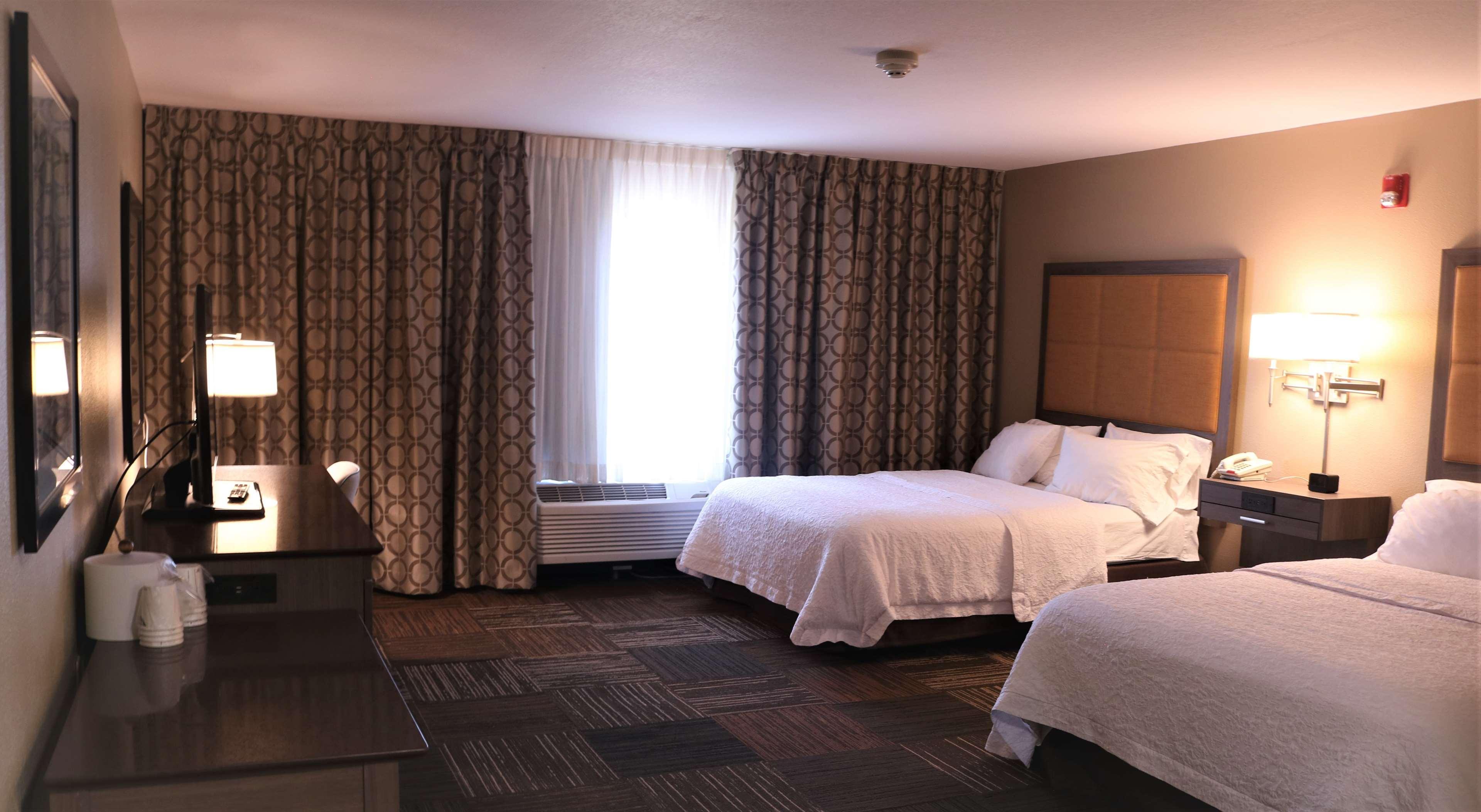 Hotel Hampton & 3*