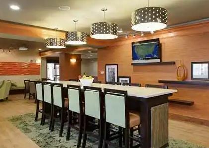 Hotel Hampton &