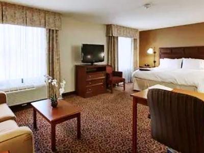 Hampton & Hotel